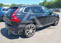 2019 Volvo XC60 photo