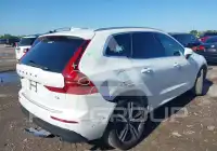 2019 Volvo XC60 photo