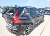 2019 Volvo XC60 photo