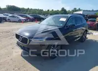 2019 Volvo XC60 photo