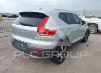 2019 Volvo XC40 photo