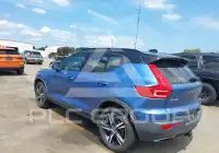 2019 Volvo XC40 фото