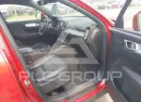 2019 Volvo XC40 фото