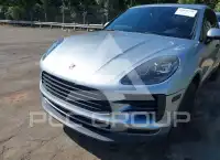 2019 Porsche MACAN photo