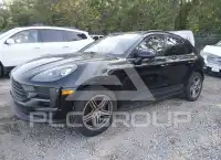 2019 Porsche MACAN photo