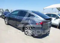 2019 Tesla Model X фото