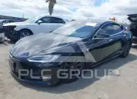 2019 Tesla Model S фото