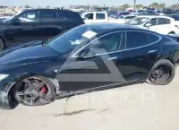 2019 Tesla Model S фото