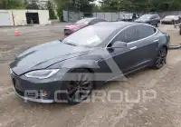 2019 Tesla Model S фото