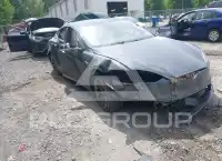 2019 Tesla Model S фото