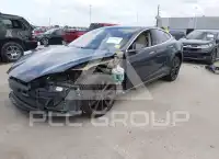 2019 Tesla Model S photo