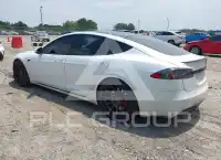2019 Tesla Model S фото