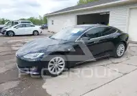 2019 Tesla Model S фото