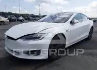 2019 Tesla Model S photo