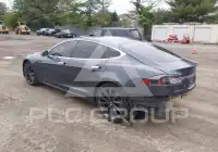2019 Tesla Model S фото