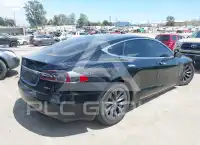 2019 Tesla Model S фото