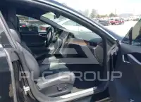2019 Tesla Model S фото
