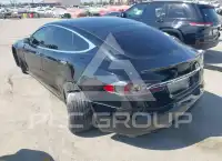 2019 Tesla Model S фото