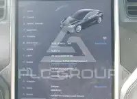 2019 Tesla Model S фото