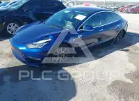 2019 Tesla Model 3 фото