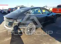 2019 Tesla Model 3 фото