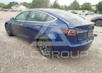2019 Tesla Model 3 фото