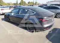 2019 Tesla Model 3 фото