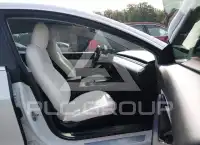 2019 Tesla Model 3 фото
