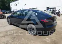 2019 Tesla Model 3 фото