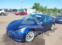 2019 Tesla Model 3 фото