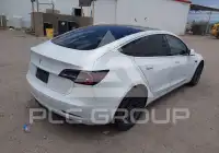 2019 Tesla Model 3 фото
