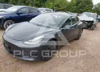 2019 Tesla Model 3 фото