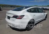 2019 Tesla Model 3 фото