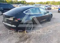 2019 Tesla Model 3 фото