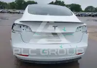 2019 Tesla Model 3 фото