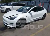 2019 Tesla Model 3 фото