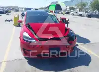 2019 Tesla Model 3 фото