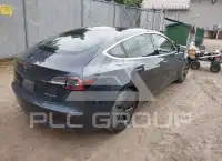 2019 Tesla Model 3 фото
