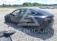2019 Tesla Model 3 фото