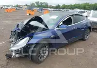 2019 Tesla Model 3 фото