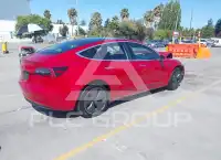 2019 Tesla Model 3 фото