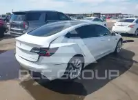 2019 Tesla Model 3 фото