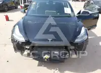 2019 Tesla Model 3 фото