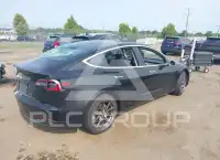 2019 Tesla Model 3 фото
