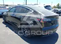 2019 Tesla Model 3 фото