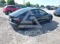 2019 Tesla Model 3 фото