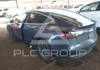 2019 Tesla Model 3 фото