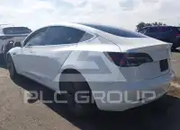 2019 Tesla Model 3 фото