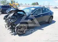 2019 Tesla Model 3 фото