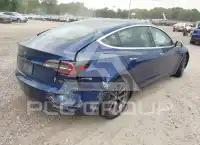 2019 Tesla Model 3 фото